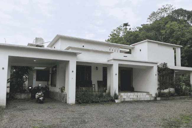Premium 2600 Sq.Ft House Near Mananthavady State Highway